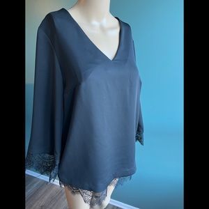 H&M Maternity Nursing top